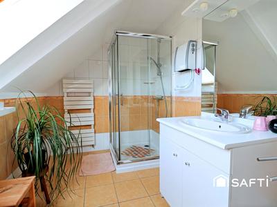 Maison - 352 m² - 12 pièces