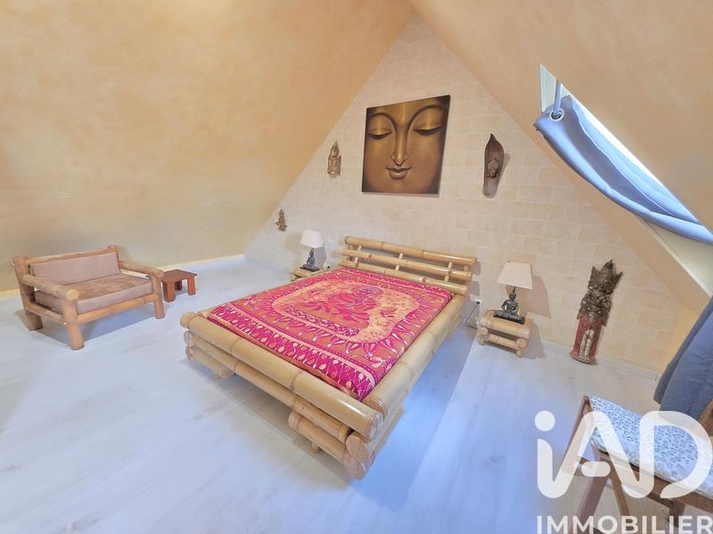 Maison - 254 m² - 11 pièces