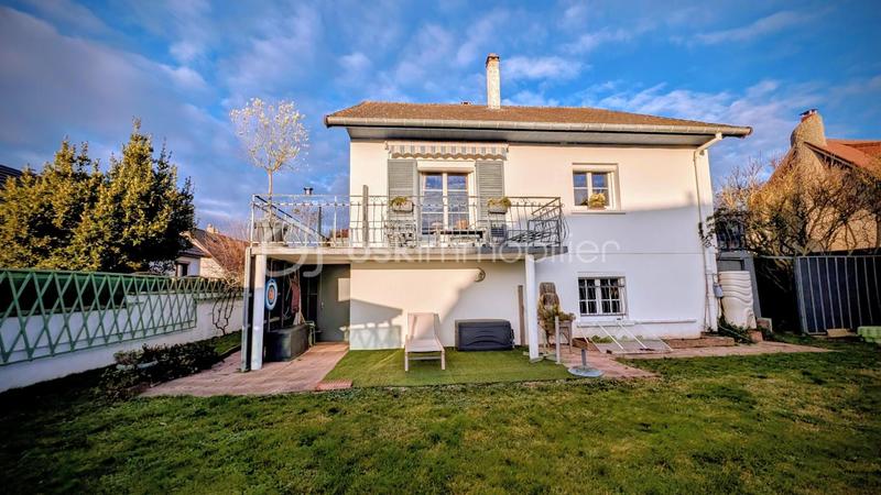 Maison - 153 m² - 7 pièces