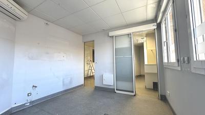 Bureau - 64 m² - 3 pièces