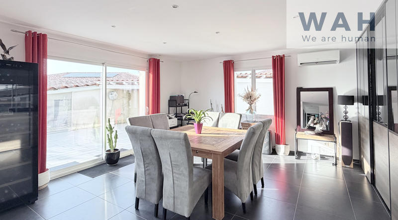 Maison - 203 m² - 7 pièces