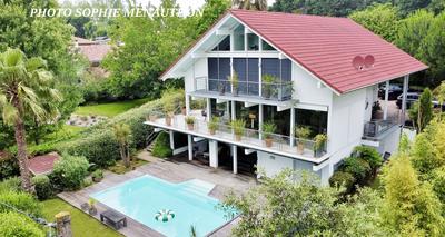 Maison d'architecte - 300 m² - 8 pièces