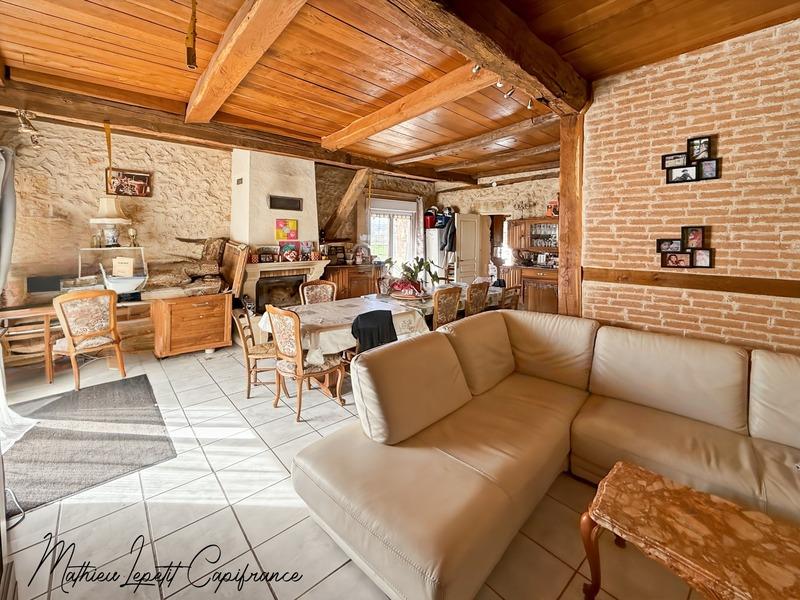 Maison - 120 m² - 5 pièces