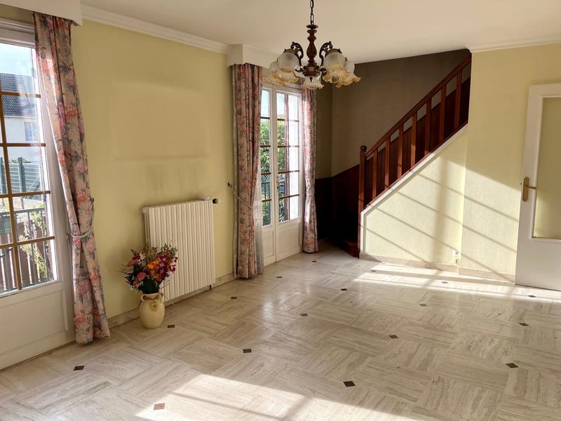 Maison traditionnelle - 80 m² - 5 pièces