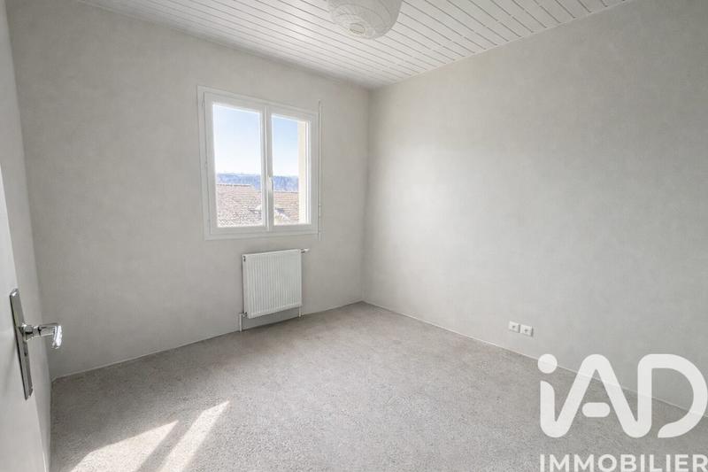 Maison - 180 m² - 8 pièces