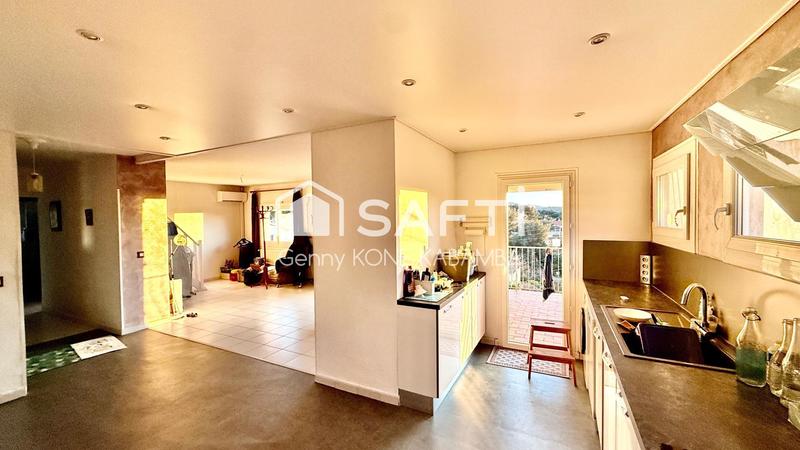 Maison - 127 m² - 5 pièces