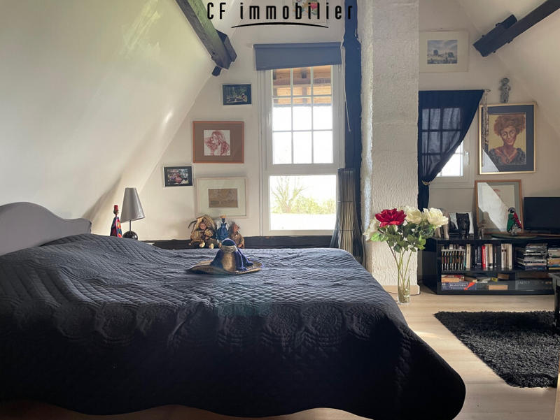 Maison - 210 m² - 7 pièces