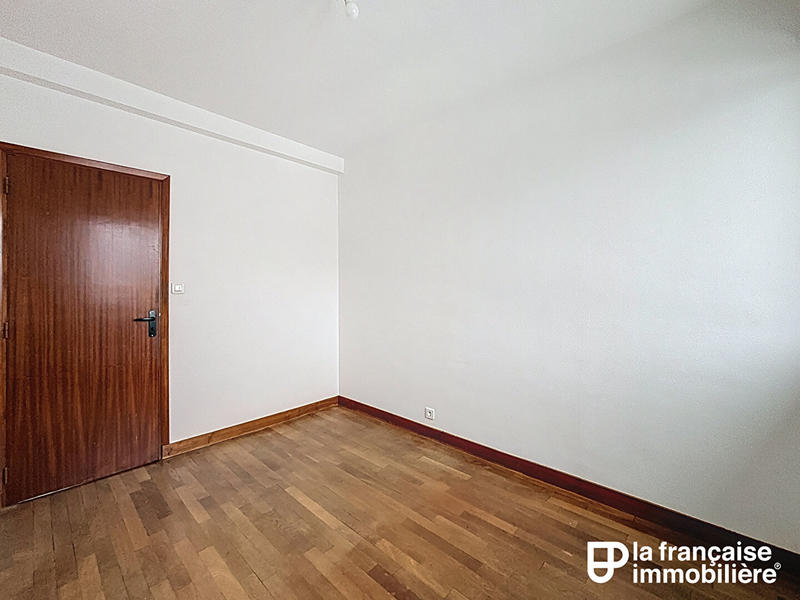 Maison - 92 m² - 5 pièces