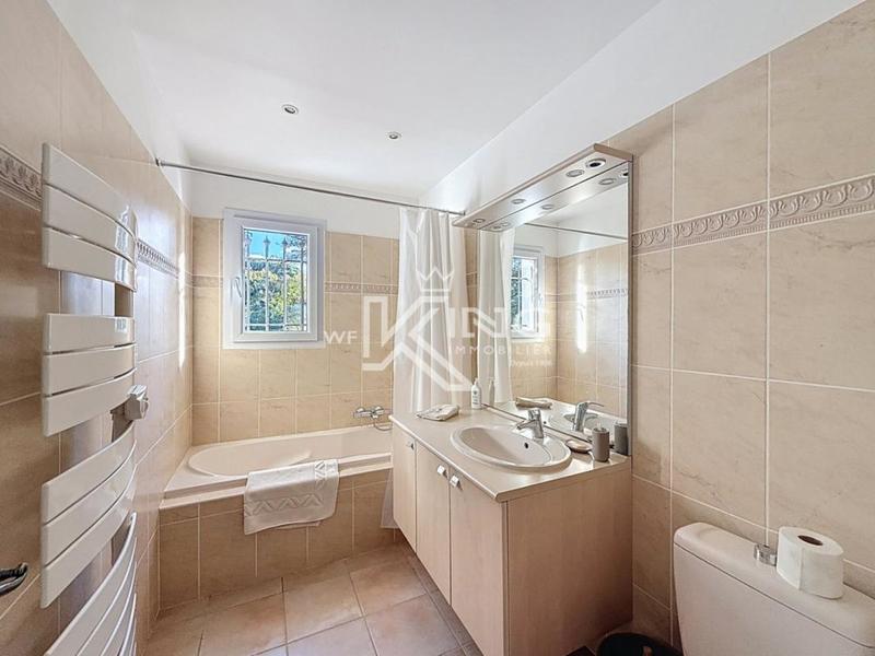 Maison - 89 m² - 4 pièces