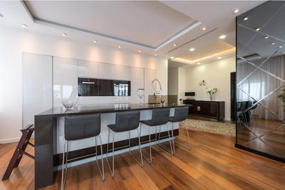 Appartement - 103 m² - 5 pièces