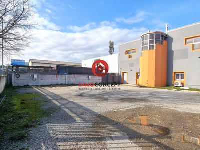 Bureau - 122 m² - 6 pièces