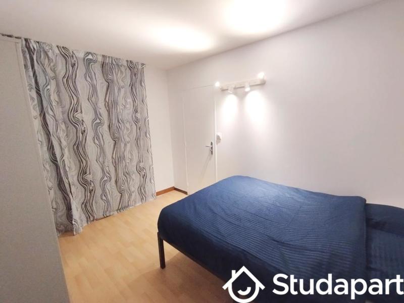 Chambre - 12 m² - 1 pièce