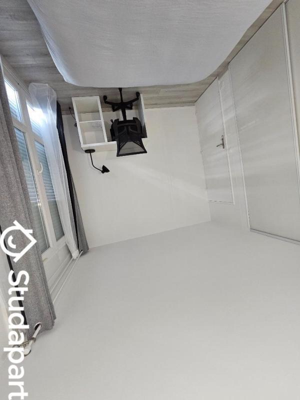 Chambre - 9 m² - 1 pièce