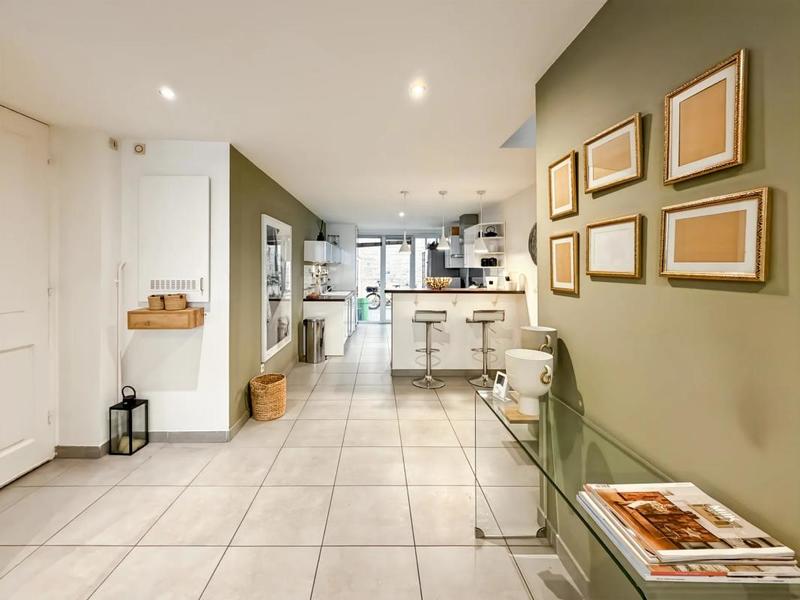 Appartement - 85 m² - 3 pièces