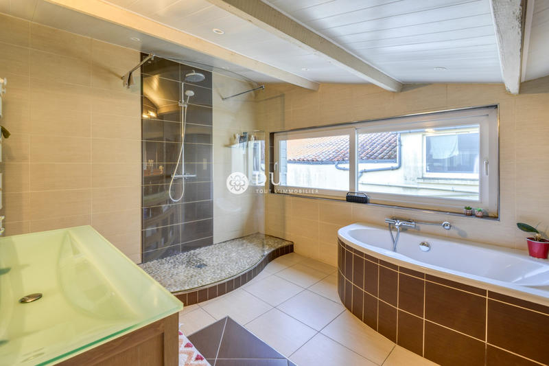 Maison ancienne - 149 m² - 6 pièces