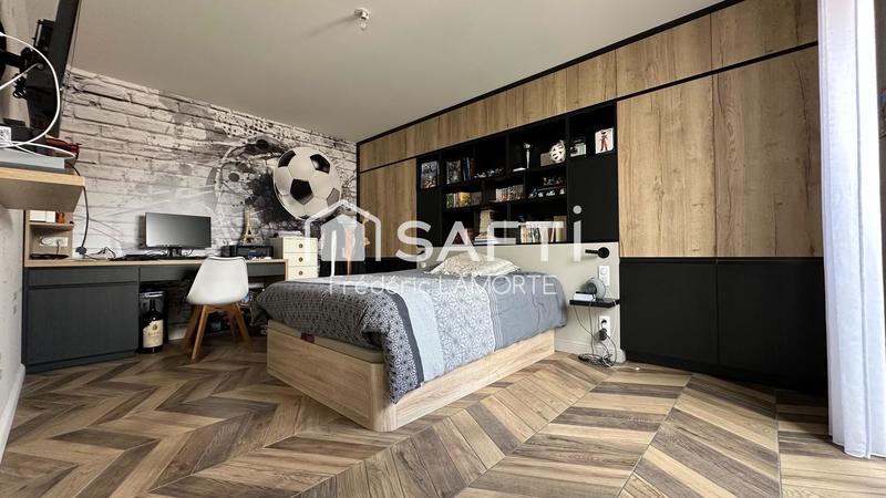 Villa - 199 m² - 7 pièces