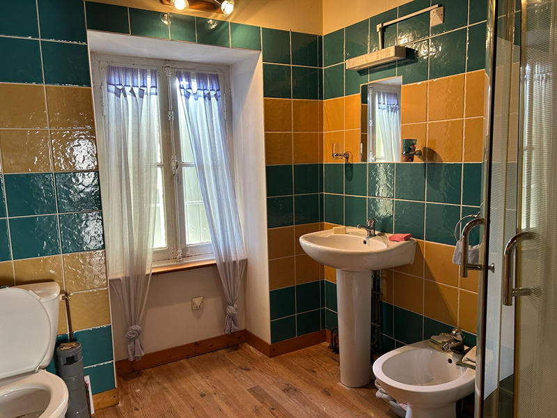 Maison - 205 m² - 6 pièces