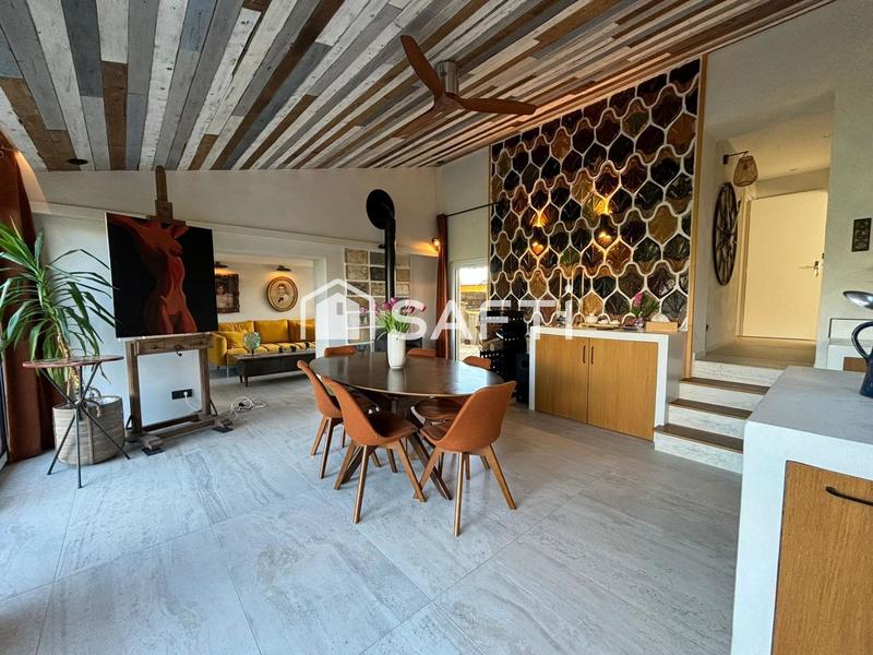 Maison - 163 m² - 7 pièces