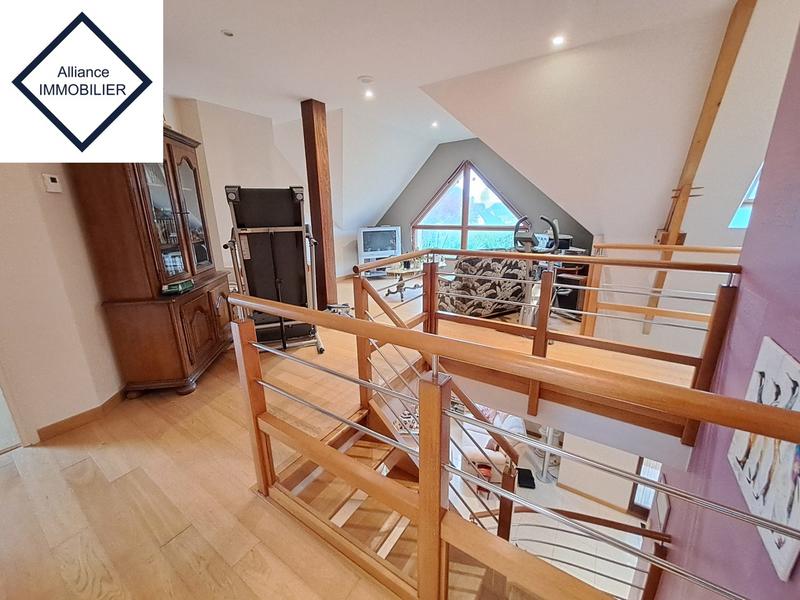 Maison - 161 m² - 11 pièces