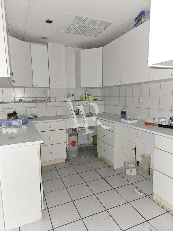 Local d'activités - 78 m²