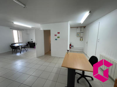 Appartement - 92 m² - 3 pièces
