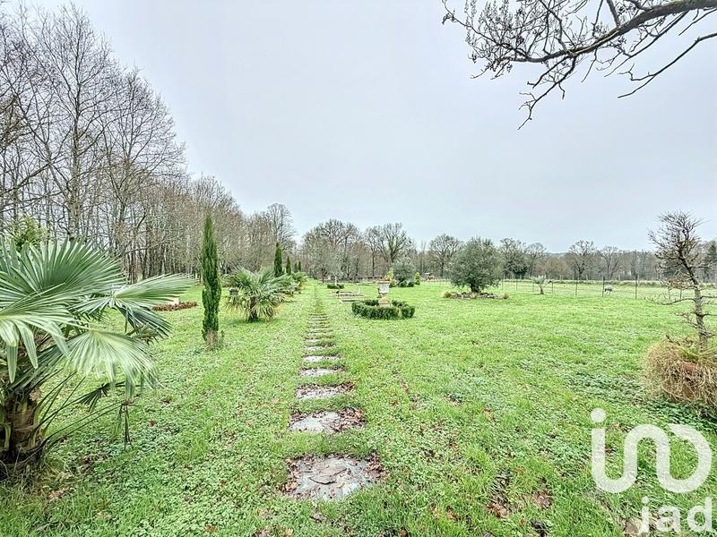 Maison - 320 m² - 8 pièces