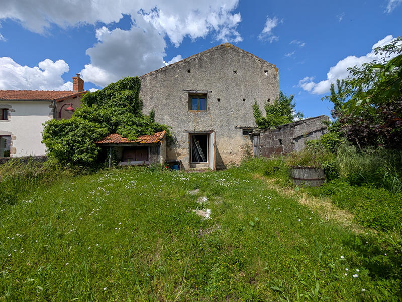 Maison - 260 m² - 7 pièces