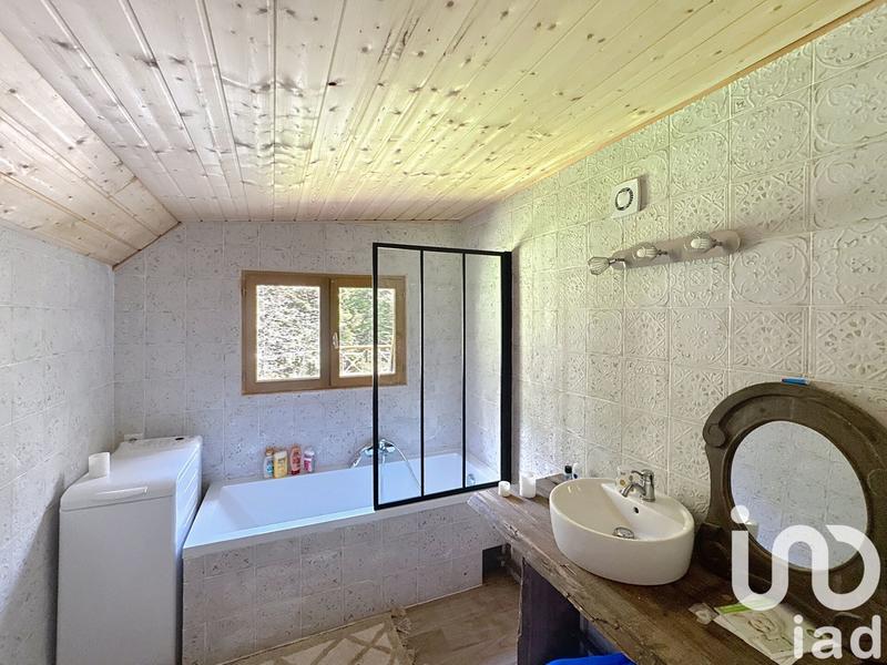 Maison - 95 m² - 3 pièces