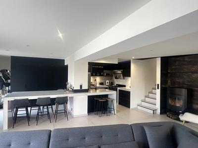 Maison - 97 m² - 4 pièces