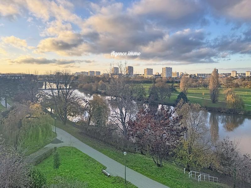 Appartement - 109 m² - 6 pièces