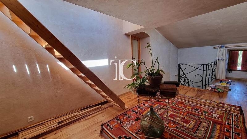 Maison de village - 264 m² - 8 pièces