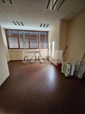 Entrepôt - 2 856 m²