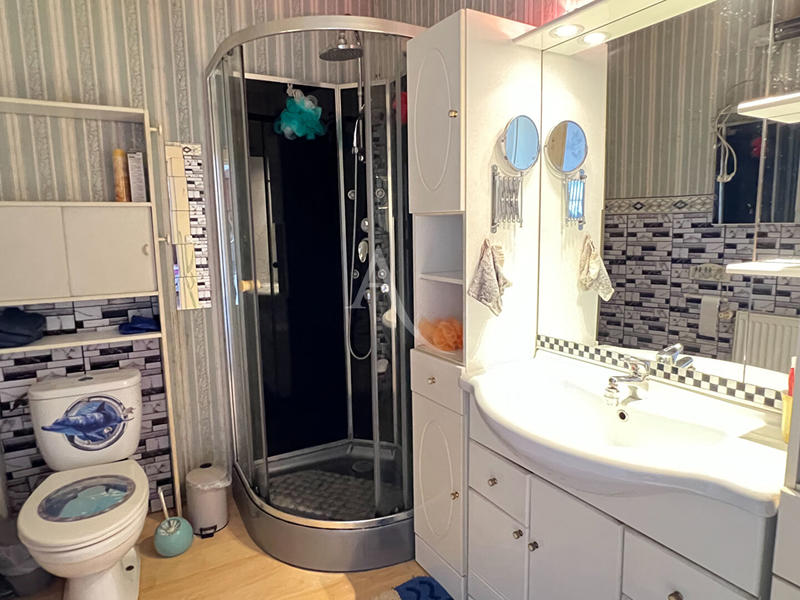 Maison - 162 m² - 6 pièces