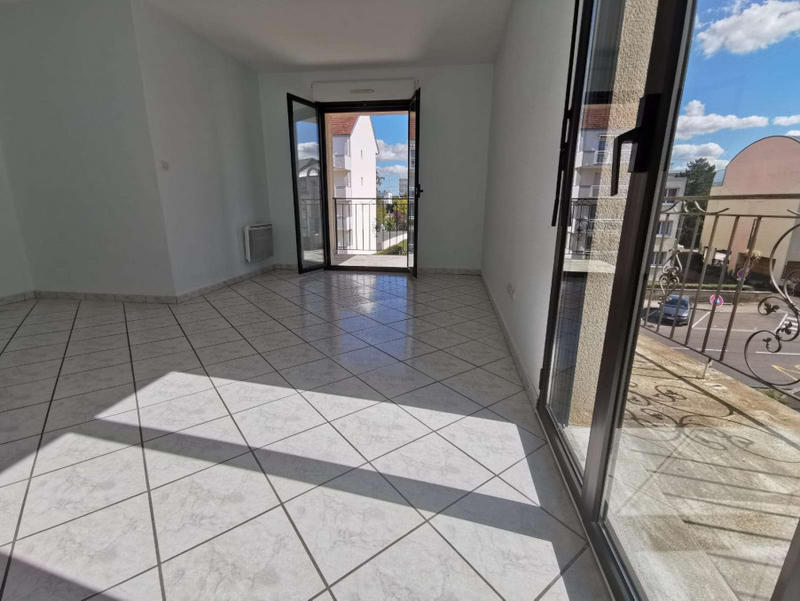 Appartement - 90 m² - 5 pièces