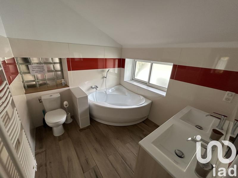 Maison - 325 m² - 12 pièces