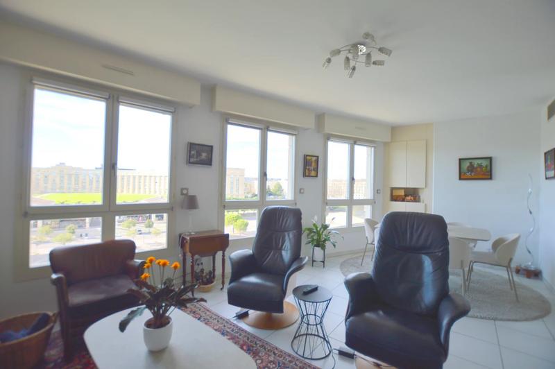 Appartement - 98 m² - 4 pièces