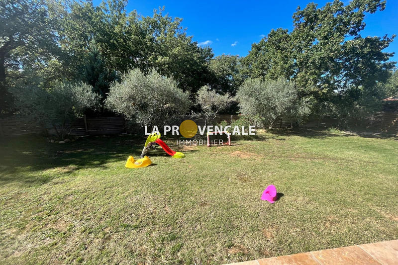 Maison - 200 m² - 7 pièces