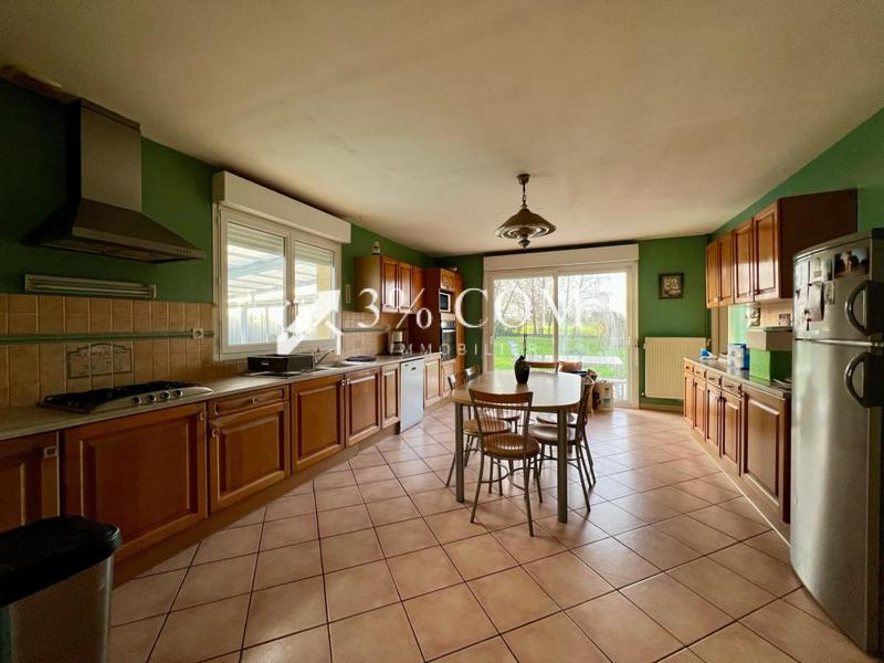 Maison - 140 m² - 5 pièces