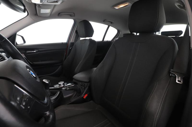 Bmw Série 1 114d Business Design 5p 95 ch