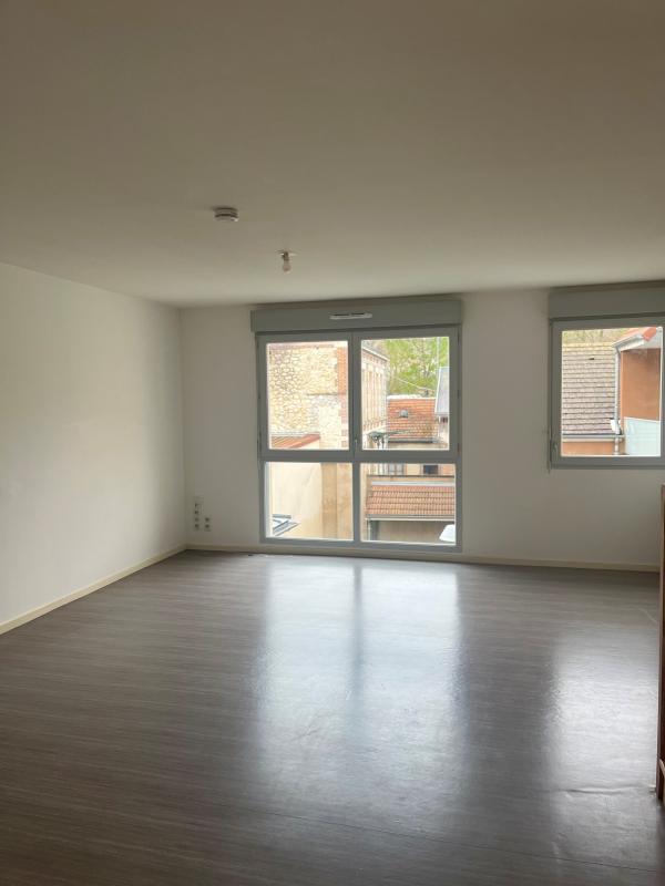 Appartement - 90 m² - 4 pièces