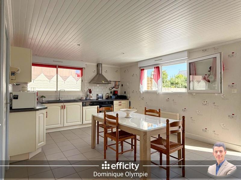 Maison - 128 m² - 7 pièces