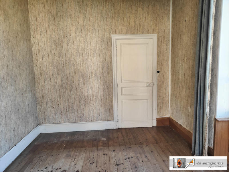 Maison traditionnelle - 283 m² - 17 pièces