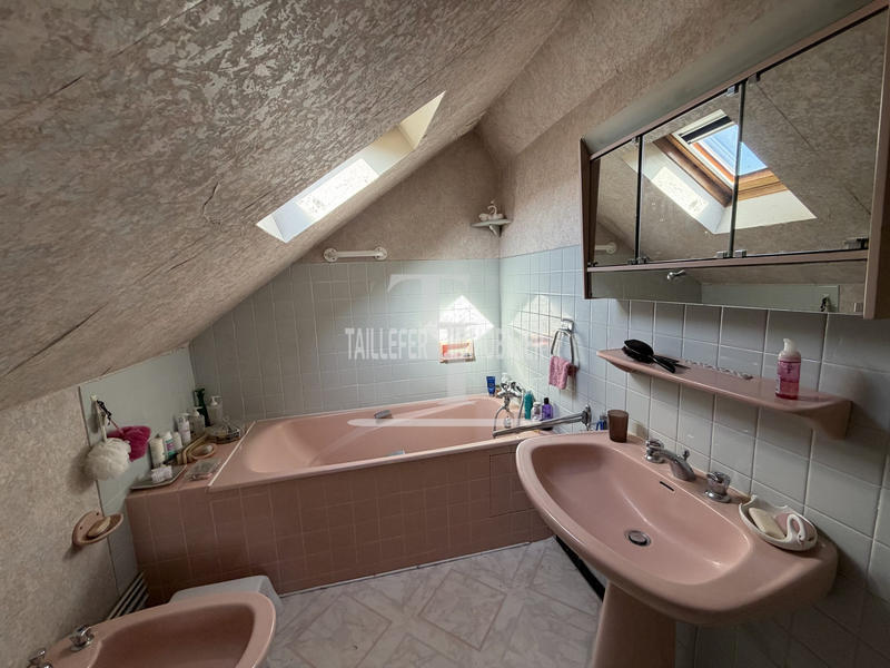 Maison traditionnelle - 94 m² - 3 pièces