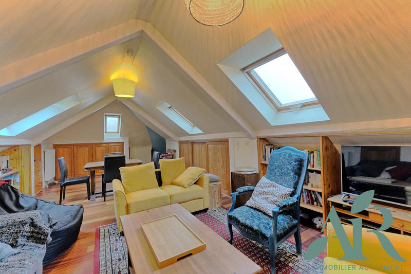 Appartement - 96 m² - 5 pièces