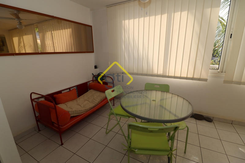 Appartement - 75 m² - 3 pièces