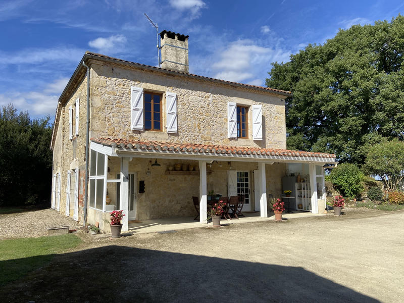 Maison - 152 m² - 6 pièces