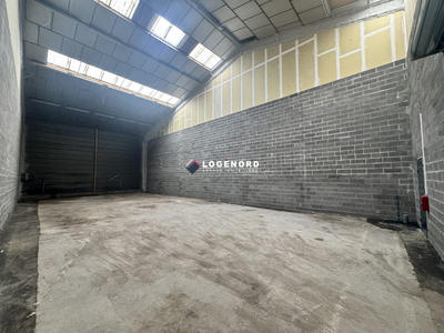 Local d'activités - 215 m²