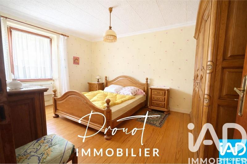 Maison - 176 m² - 8 pièces