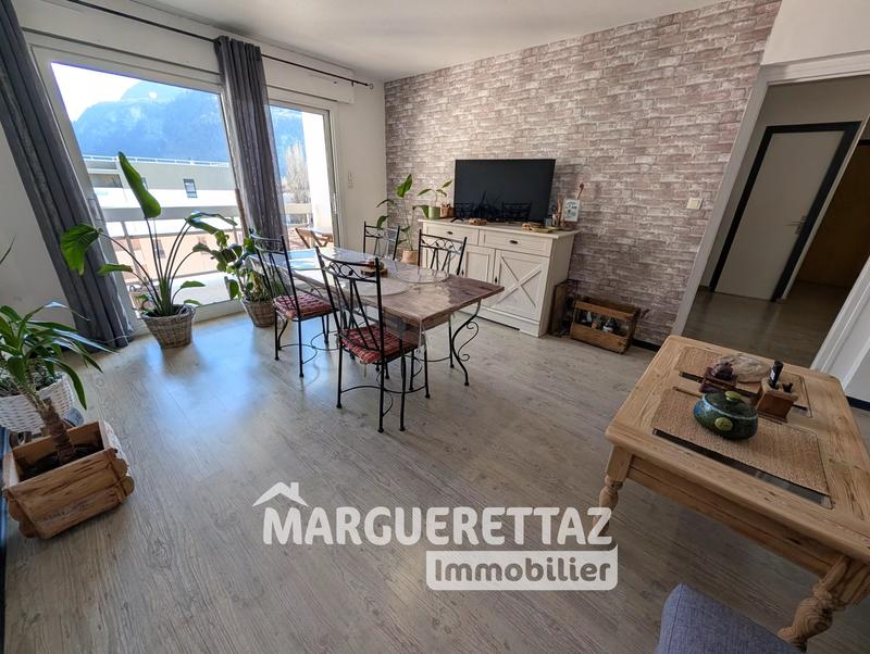 Appartement - 75 m² - 3 pièces