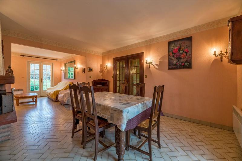 Maison - 93 m² - 4 pièces